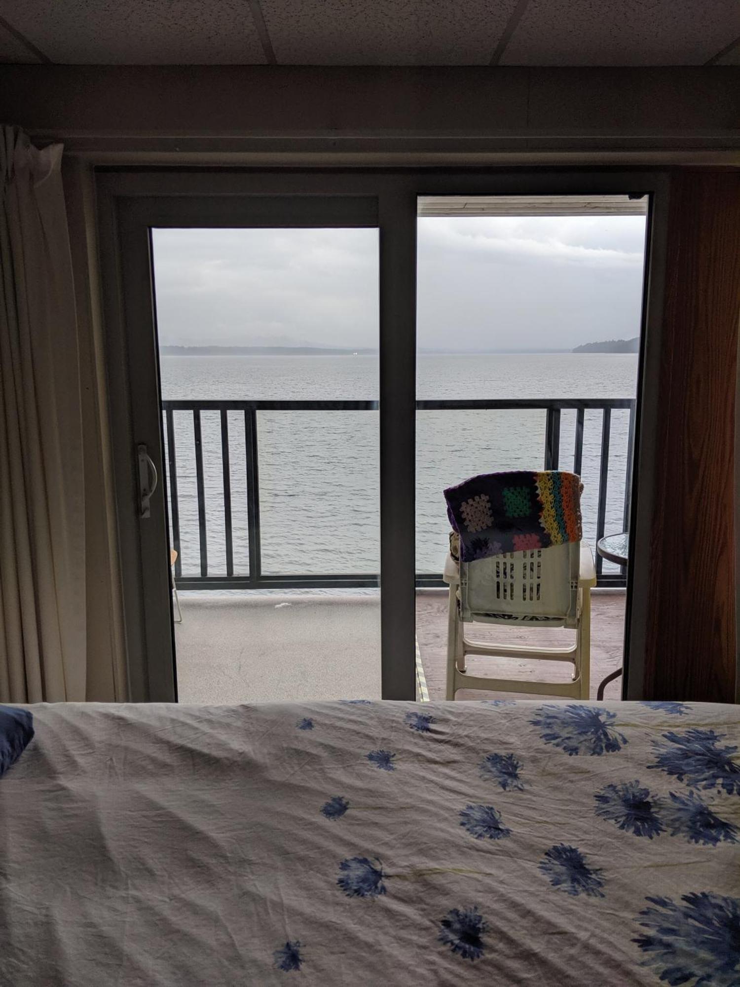 The Oceanfront Hotel Sointula Esterno foto
